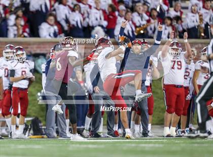 Thumbnail 3 in De Smet Jesuit vs. Joplin (MSHSAA Class 6 Championship) photogallery.