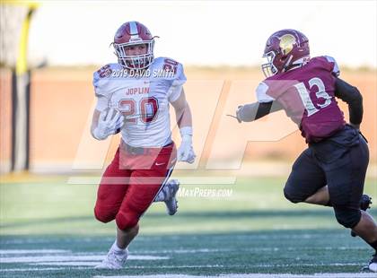 Thumbnail 1 in De Smet Jesuit vs. Joplin (MSHSAA Class 6 Championship) photogallery.