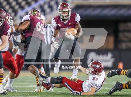 Thumbnail 1 in De Smet Jesuit vs. Joplin (MSHSAA Class 6 Championship) photogallery.