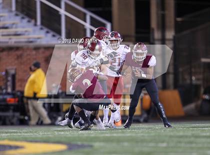 Thumbnail 2 in De Smet Jesuit vs. Joplin (MSHSAA Class 6 Championship) photogallery.
