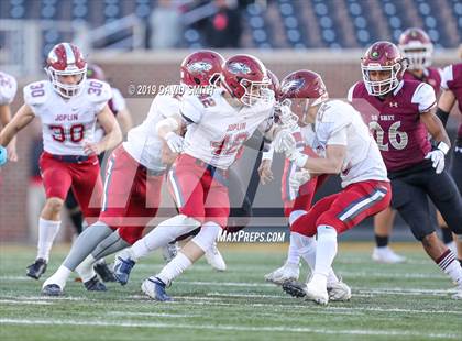 Thumbnail 1 in De Smet Jesuit vs. Joplin (MSHSAA Class 6 Championship) photogallery.