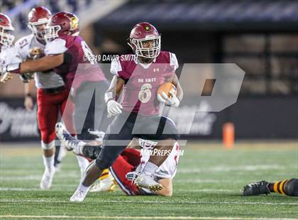Thumbnail 2 in De Smet Jesuit vs. Joplin (MSHSAA Class 6 Championship) photogallery.