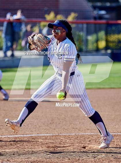 Thumbnail 2 in Dixon vs. Central Catholic (CIF SJS D4 Final) photogallery.