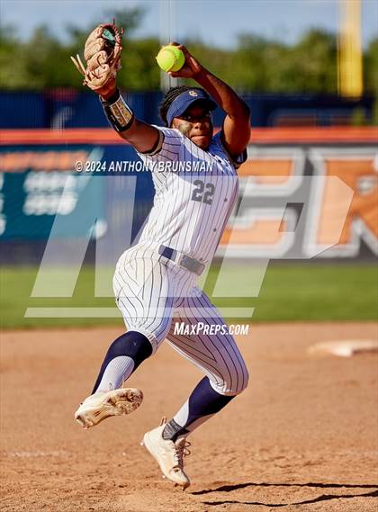 Thumbnail 2 in Dixon vs. Central Catholic (CIF SJS D4 Final) photogallery.