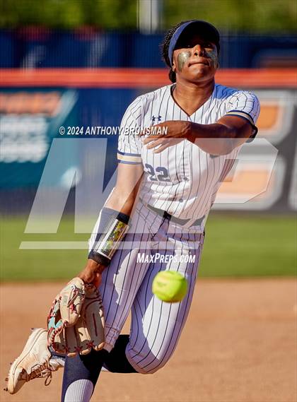 Thumbnail 1 in Dixon vs. Central Catholic (CIF SJS D4 Final) photogallery.