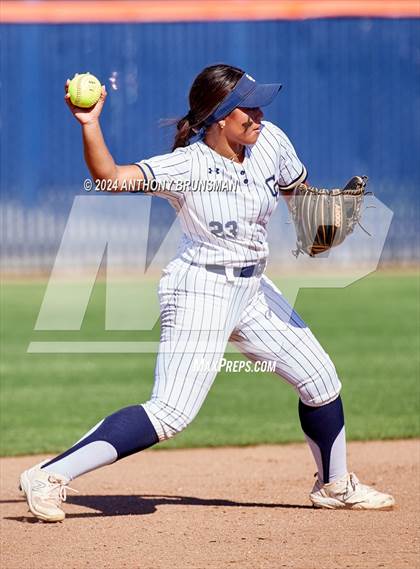 Thumbnail 2 in Dixon vs. Central Catholic (CIF SJS D4 Final) photogallery.