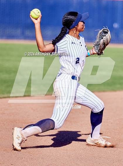 Thumbnail 3 in Dixon vs. Central Catholic (CIF SJS D4 Final) photogallery.