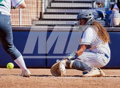 Thumbnail 3 in Dixon vs. Central Catholic (CIF SJS D4 Final) photogallery.