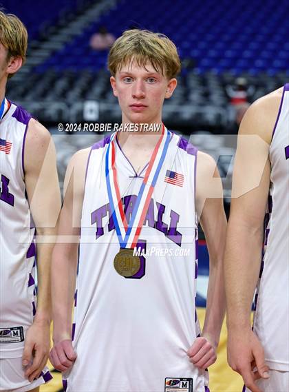 Thumbnail 1 in Thrall vs. Shelbyville (UIL 2A Basketball Semifinal Medal Ceremony) photogallery.