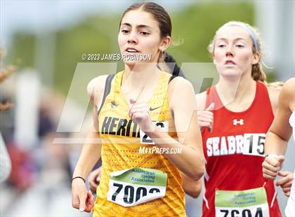 Thumbnail 3 in Bob Hayes Invitational (800 Meters) photogallery.