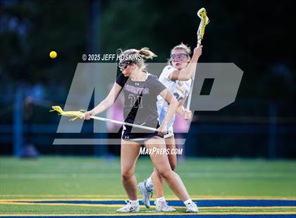 Thumbnail 1 in Assumption @ Louisville Collegiate photogallery.