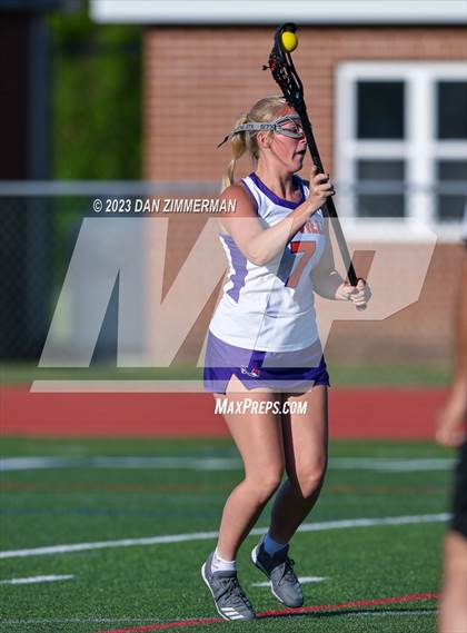 Thumbnail 1 in Midd-West vs Danville (PIAA District IV Class AA Semi-final) photogallery.