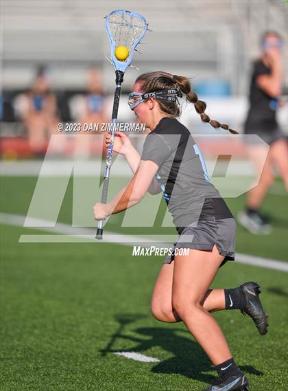 Thumbnail 2 in Midd-West vs Danville (PIAA District IV Class AA Semi-final) photogallery.