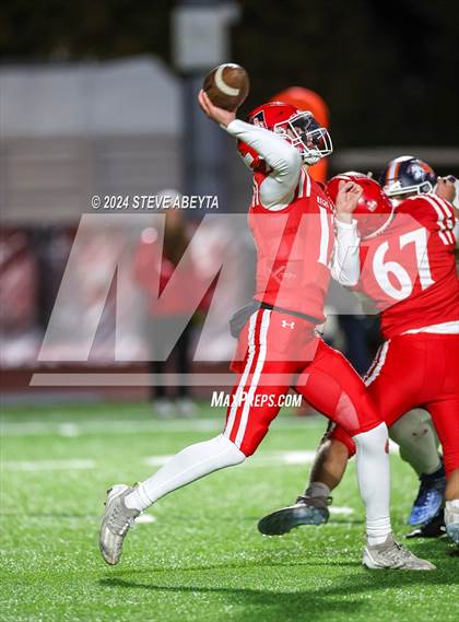 Thumbnail 1 in Legend @ Regis Jesuit photogallery.