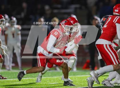 Thumbnail 3 in Legend @ Regis Jesuit photogallery.