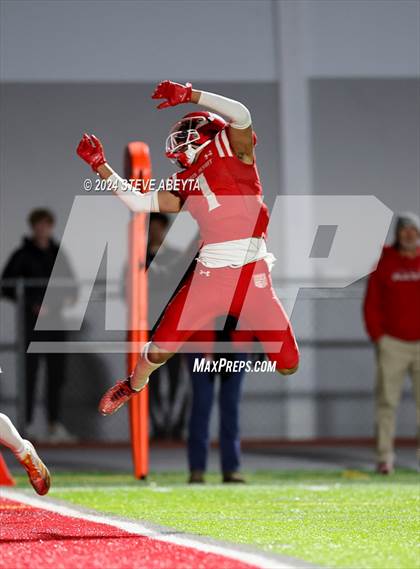 Thumbnail 2 in Legend @ Regis Jesuit photogallery.