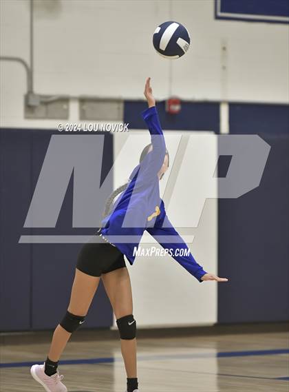 Thumbnail 3 in Penasco @ McCurdy photogallery.