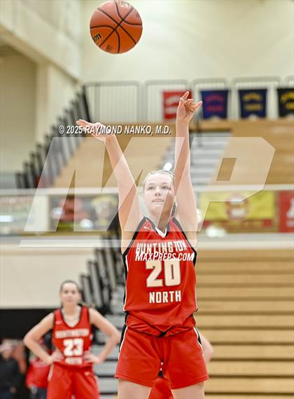 Thumbnail 3 in Norwell vs Huntington North (Holiday Shootout)  photogallery.