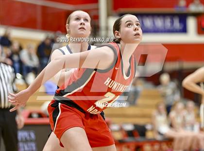 Thumbnail 1 in Norwell vs Huntington North (Holiday Shootout)  photogallery.