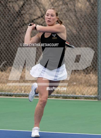 Thumbnail 1 in Arapahoe vs Mountain Vista photogallery.