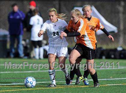 Thumbnail 3 in Chazy vs. Remsen (NYSPHSAA Class D Semifinal) photogallery.