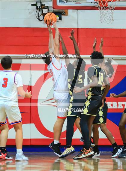 Thumbnail 1 in Kinston @ West Carteret photogallery.