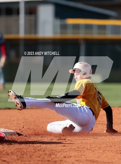 Thumbnail 1 in Ooltewah @ Hixson (Wildcat Classic) photogallery.
