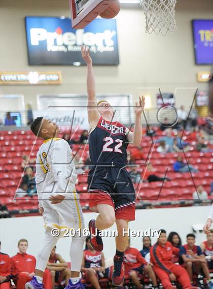 Thumbnail 3 in Durango @ Liberty (Big City Showdown) photogallery.