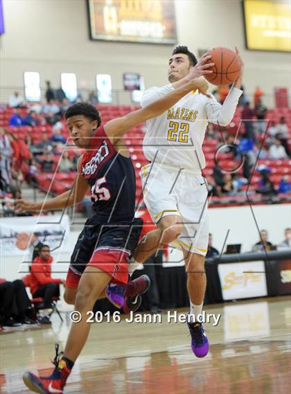 Thumbnail 1 in Durango @ Liberty (Big City Showdown) photogallery.