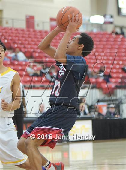 Thumbnail 2 in Durango @ Liberty (Big City Showdown) photogallery.