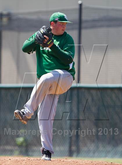 Thumbnail 2 in De La Salle @ St. Mary's (Game 1) photogallery.