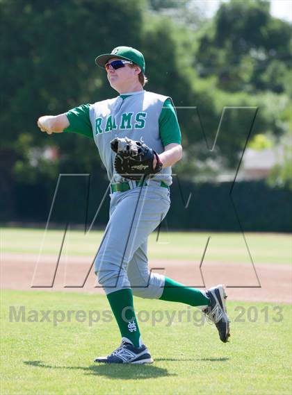 Thumbnail 2 in De La Salle @ St. Mary's (Game 1) photogallery.