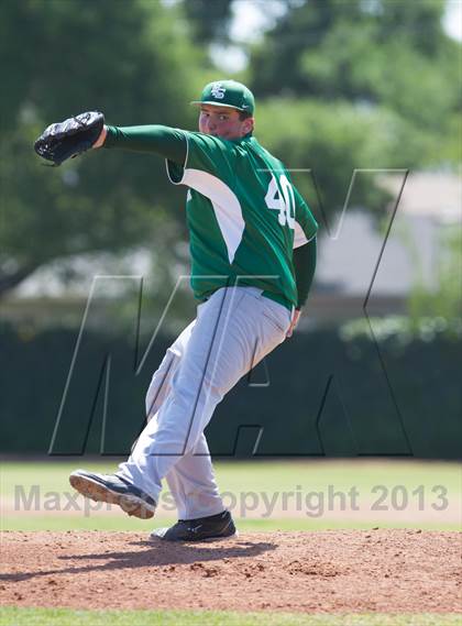 Thumbnail 3 in De La Salle @ St. Mary's (Game 1) photogallery.