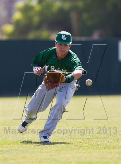 Thumbnail 1 in De La Salle @ St. Mary's (Game 1) photogallery.