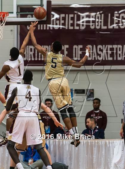 Thumbnail 3 in Bentonville vs St. Anthony (Spalding Hoophall Classic) photogallery.