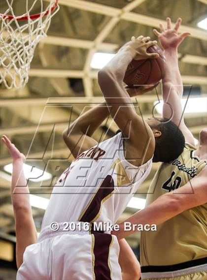 Thumbnail 3 in Bentonville vs St. Anthony (Spalding Hoophall Classic) photogallery.