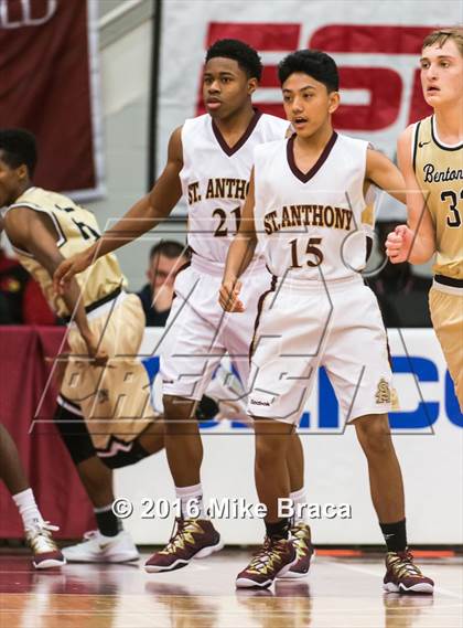 Thumbnail 1 in Bentonville vs St. Anthony (Spalding Hoophall Classic) photogallery.