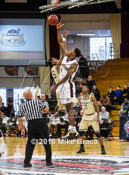Thumbnail 1 in Bentonville vs St. Anthony (Spalding Hoophall Classic) photogallery.