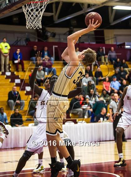 Thumbnail 2 in Bentonville vs St. Anthony (Spalding Hoophall Classic) photogallery.