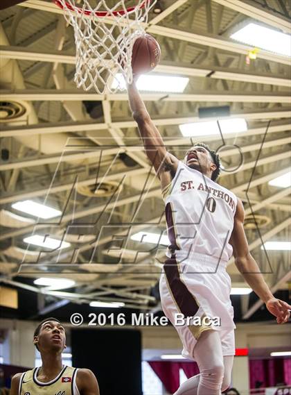 Thumbnail 2 in Bentonville vs St. Anthony (Spalding Hoophall Classic) photogallery.
