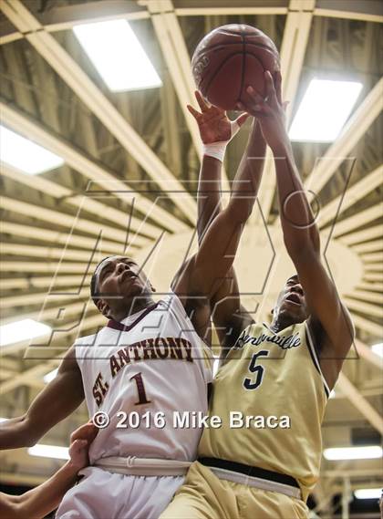Thumbnail 1 in Bentonville vs St. Anthony (Spalding Hoophall Classic) photogallery.