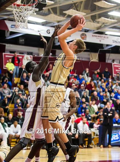Thumbnail 3 in Bentonville vs St. Anthony (Spalding Hoophall Classic) photogallery.