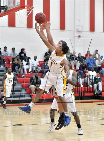Thumbnail 3 in Clearwater vs. Boca Ciega photogallery.