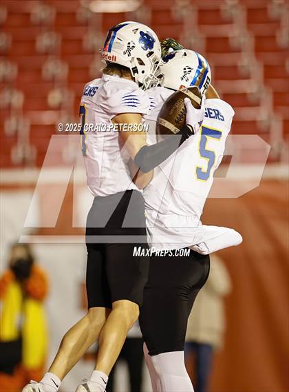 Thumbnail 3 in Orem vs Springville (UHSAA 5A Final) photogallery.