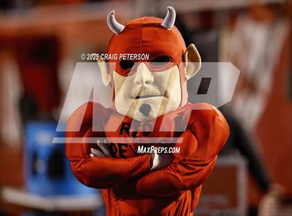 Thumbnail 3 in Orem vs Springville (UHSAA 5A Final) photogallery.