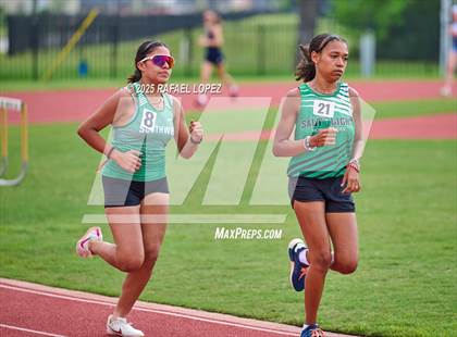 Thumbnail 2 in Northland Christian Relays (1600M) photogallery.