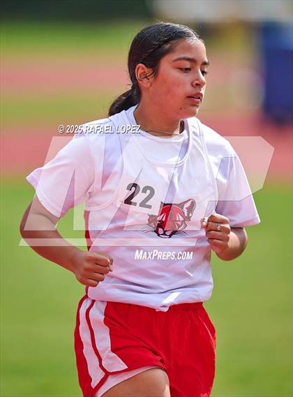Thumbnail 1 in Northland Christian Relays (1600M) photogallery.