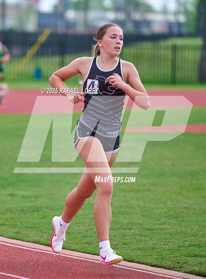 Thumbnail 3 in Northland Christian Relays (1600M) photogallery.
