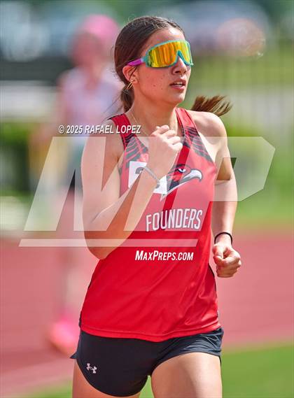 Thumbnail 2 in Northland Christian Relays (1600M) photogallery.