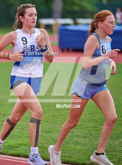 Thumbnail 1 in Northland Christian Relays (1600M) photogallery.